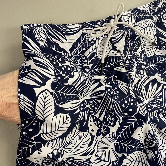 Speedo Board Shorts Mens Large Bondi Etched Floral Blue White Pockets Lined - Picture 3 of 13